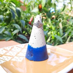 Simple Wave SZ 6.25 Silver Tone Ring